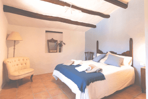 retiros de yoga en barcelona