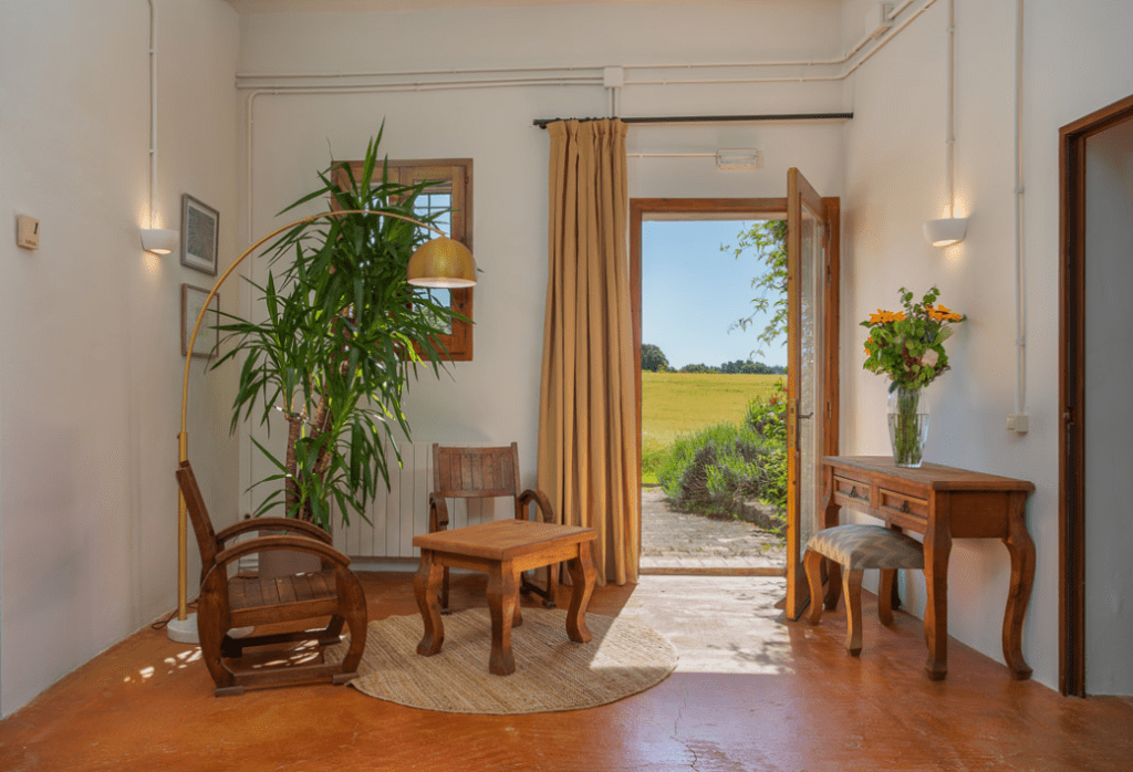 retiro de yoga masia can camps