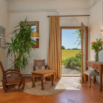 retiro de yoga masia can camps