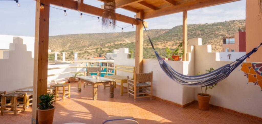 retiro de yoga y surf en marruecos