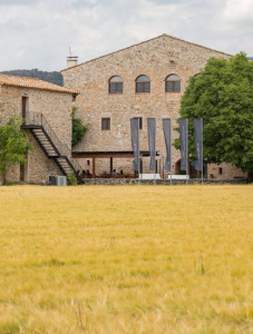 retiro de yoga y bienestar girona